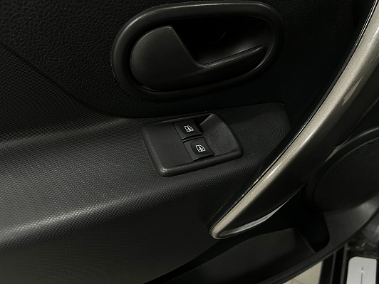 Renault Logan Stepway Drive, 2020 года, пробег 111382 км