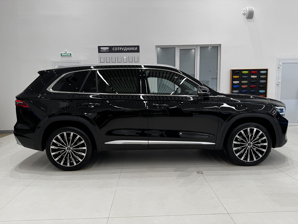 Geely Monjaro Flagship (2023-2025), черный