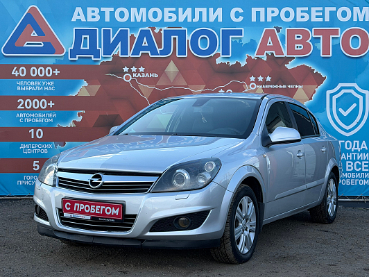 Opel Astra Cosmo, 2011 года, пробег 196699 км