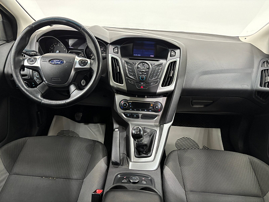 Ford Focus SYNC Edition, 2015 года, пробег 178730 км