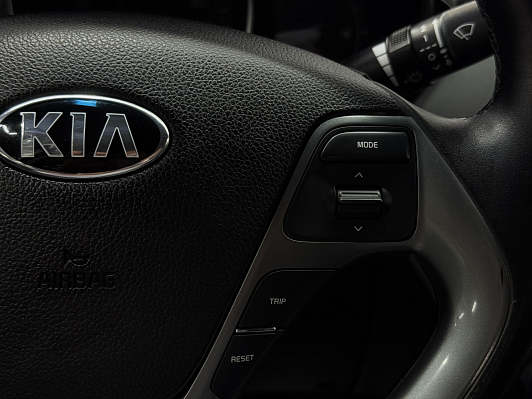 Kia Rio Luxe, 2015 года, пробег 129447 км