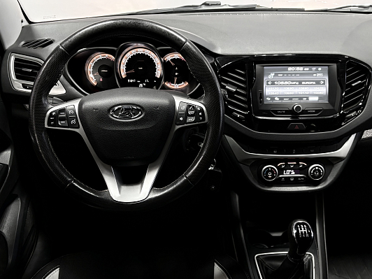 Lada (ВАЗ) Vesta Luxe Multimedia, 2020 года, пробег 91000 км