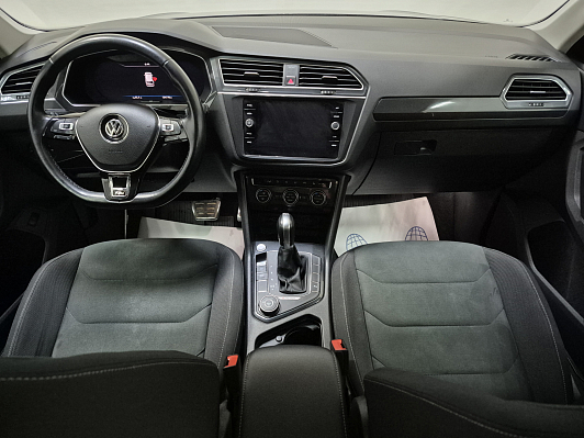 Volkswagen Tiguan Highline, 2018 года, пробег 124500 км