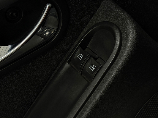 Nissan Terrano Elegance, 2019 года, пробег 115000 км