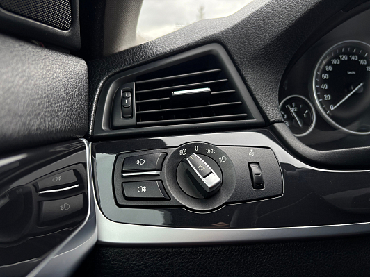 BMW 5 серии, 2013 года, пробег 204701 км