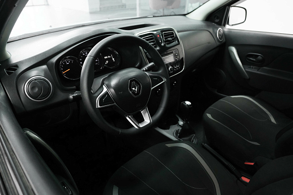 Renault Logan Drive, 2020 года, пробег 99513 км
