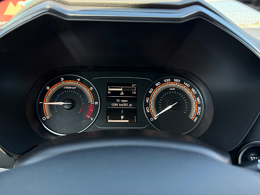 Lada (ВАЗ) Vesta, 2023 года, пробег 15000 км