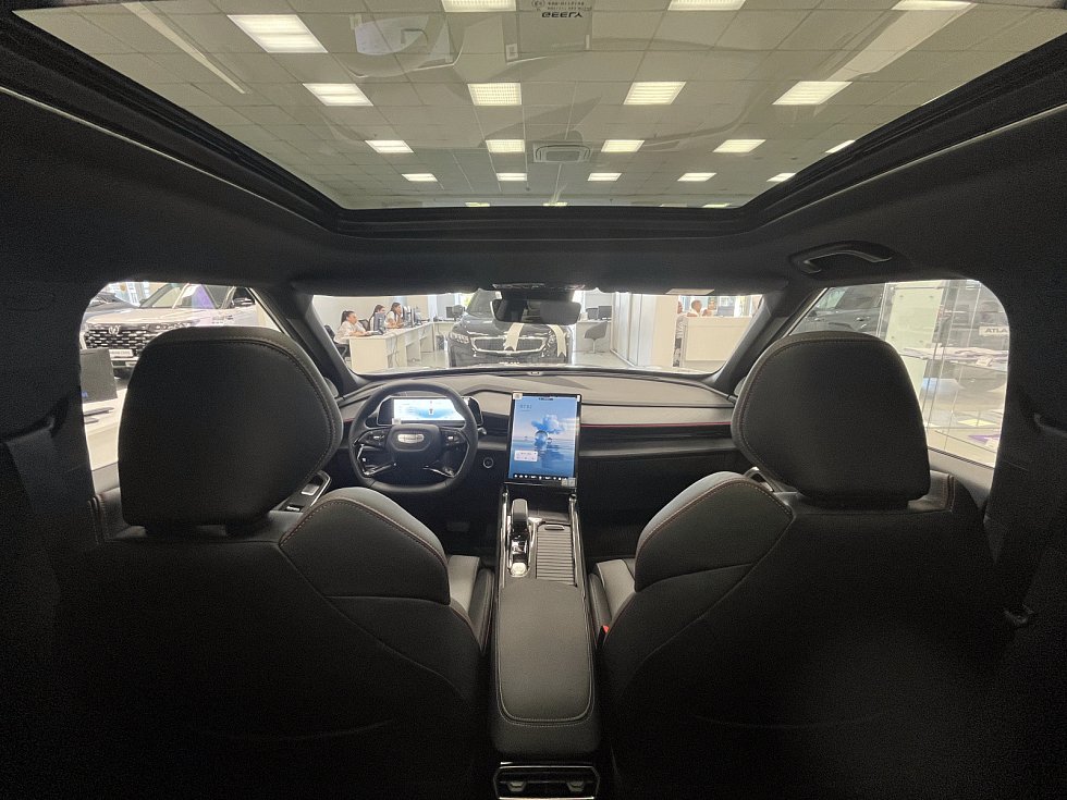 Geely Cityray Флагман, серебряный