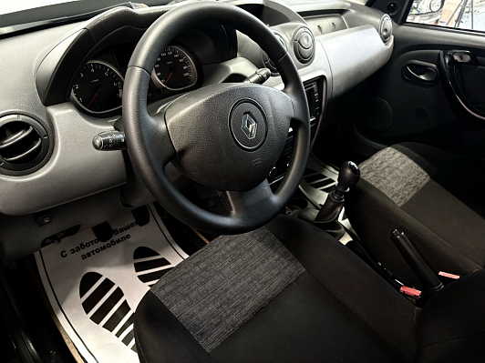 Renault Duster Authentique, 2012 года, пробег 137000 км