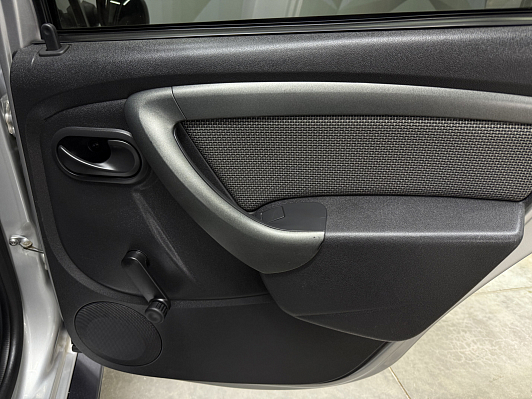 Renault Duster Life, 2015 года, пробег 178643 км