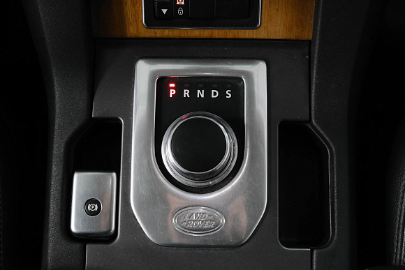 Land Rover Discovery HSE, 2014 года, пробег 163000 км