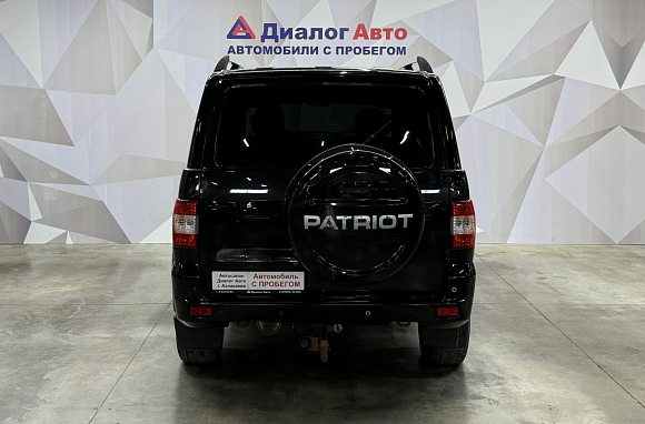 УАЗ Patriot, 2015 года, пробег 245647 км