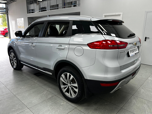 Geely Atlas Comfort, 2021 года, пробег 95000 км