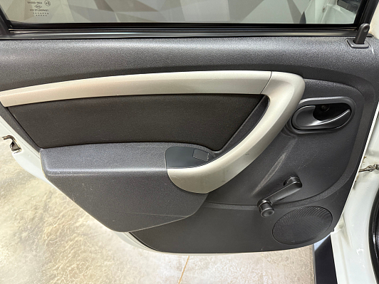 Renault Duster LE Adventure, 2014 года, пробег 272782 км
