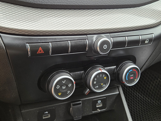 Lada (ВАЗ) Vesta, 2023 года, пробег 40130 км