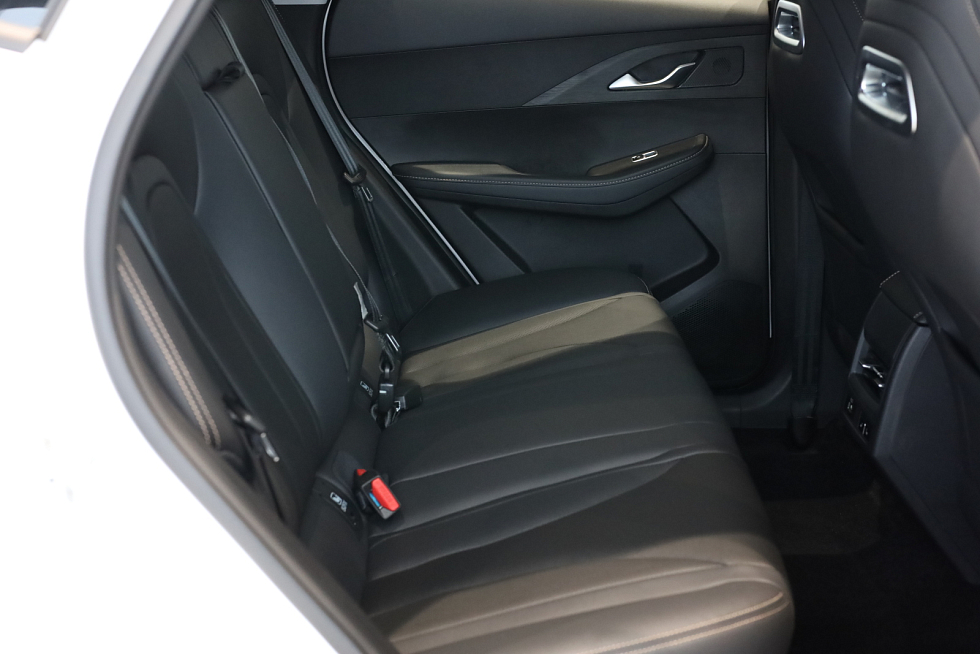 Omoda C5 Ultimate, белый