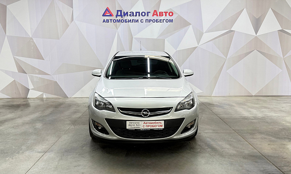 Opel Astra Cosmo, 2013 года, пробег 220132 км