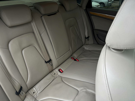 Audi A4, 2010 года, пробег 219615 км