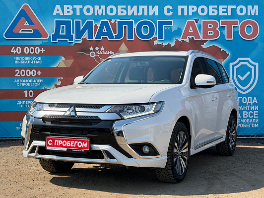 Mitsubishi Outlander Invite, 2022 года, пробег 30207 км