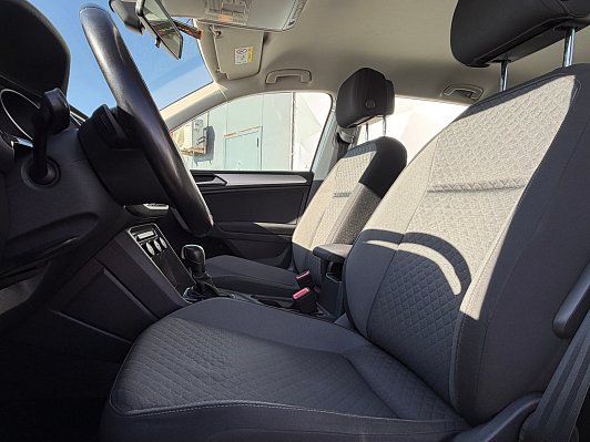 Volkswagen Tiguan Highline, 2020 года, пробег 65300 км