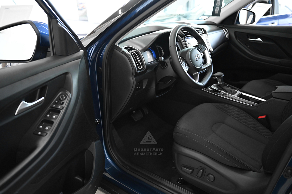 Solaris HC Лайфстайл (LifeStyle) (АТ), синий