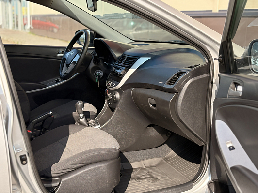 Hyundai Solaris Classic, 2013 года, пробег 151000 км