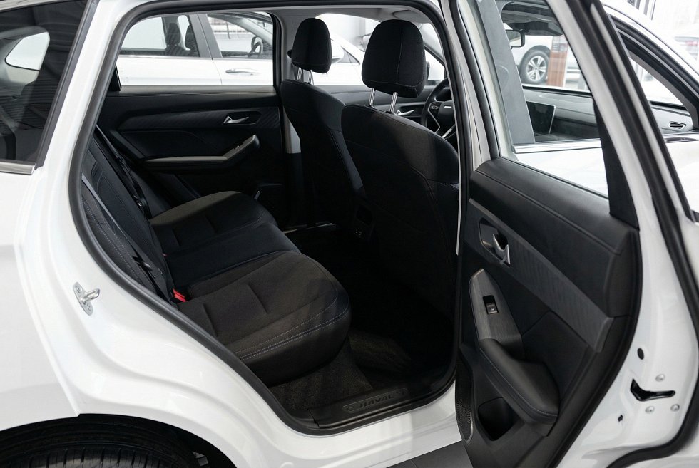 Haval Jolion Комфорт, белый