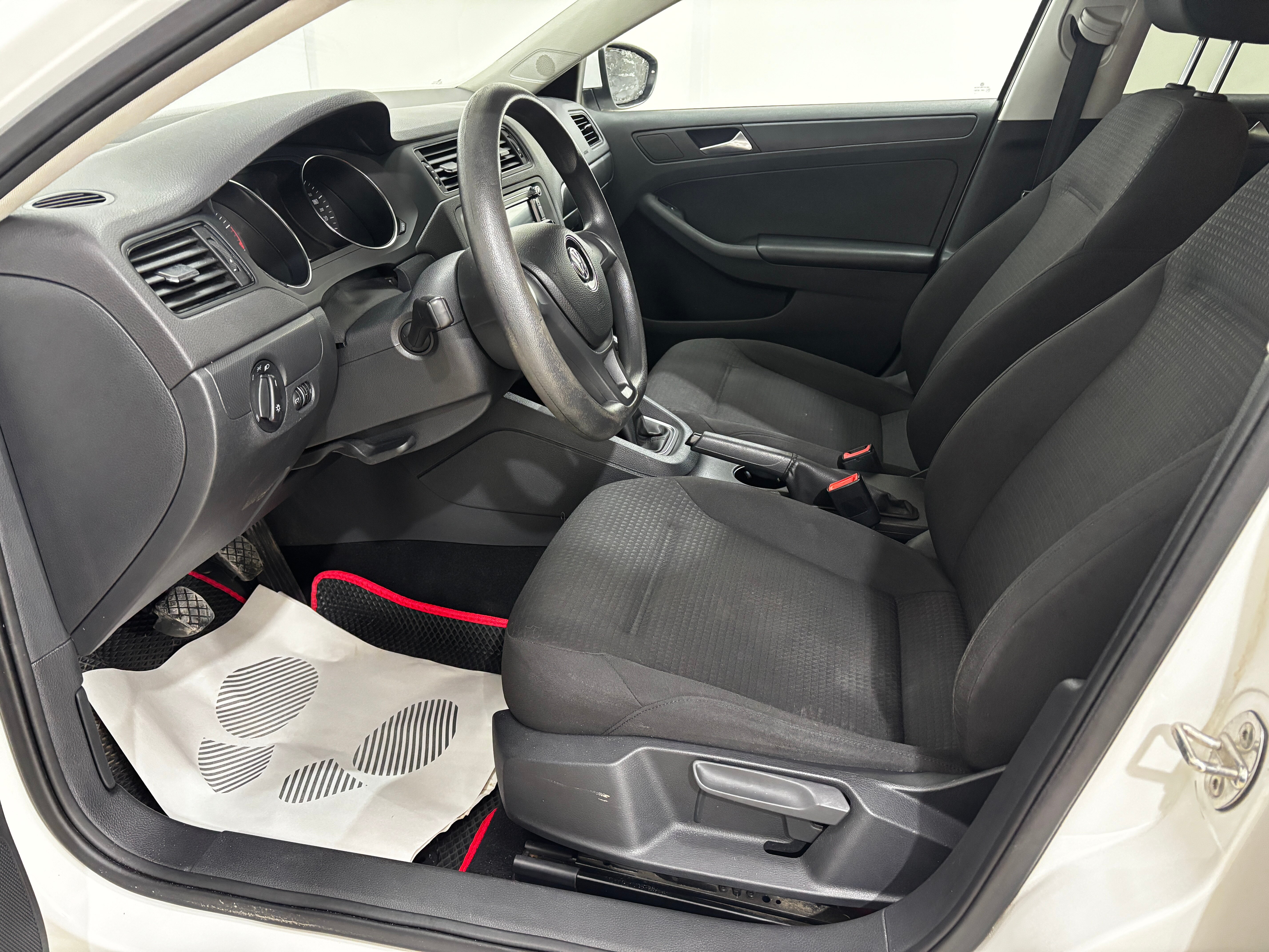 Volkswagen Jetta, 2015 года, пробег 106837 км