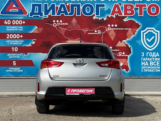 Toyota Auris, 2013 года, пробег 173600 км