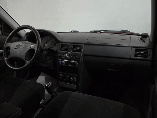 Lada (ВАЗ) Priora Люкс, 2012 года, пробег 337065 км