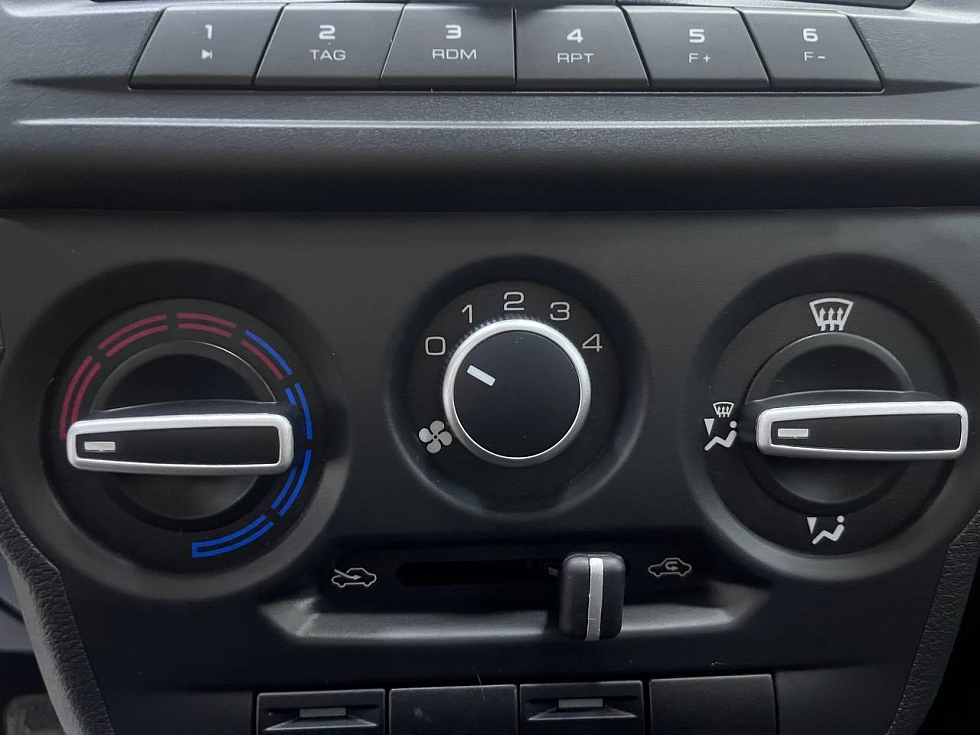 Lada (ВАЗ) Granta #CLUB'23, белый