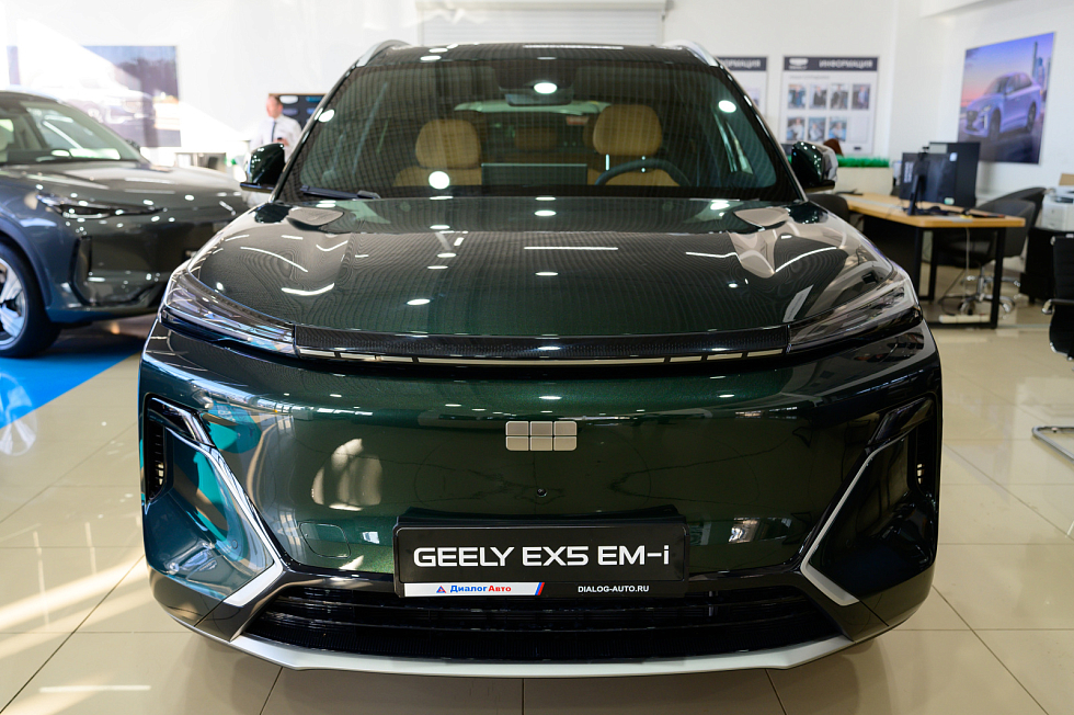 Geely EX5 EM-i Max, зеленый