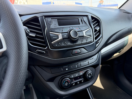 Lada (ВАЗ) Vesta Comfort, 2021 года, пробег 72500 км