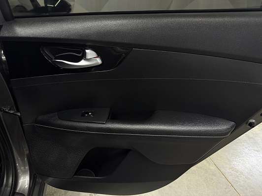 Kia Cerato Лига Европы, 2019 года, пробег 130824 км