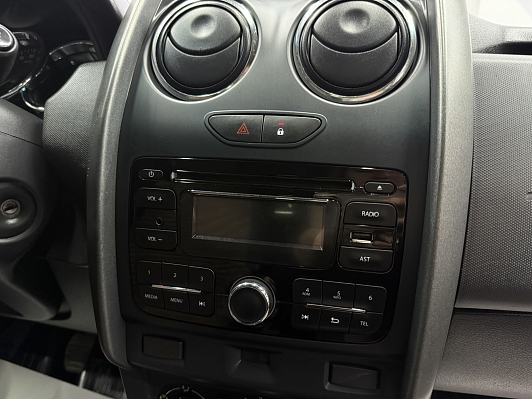 Renault Duster Life, 2015 года, пробег 178643 км
