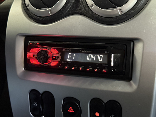 Renault Sandero, 2012 года, пробег 137700 км