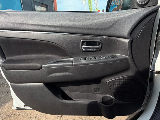 Mitsubishi ASX Intense, 2012 года, пробег 236000 км