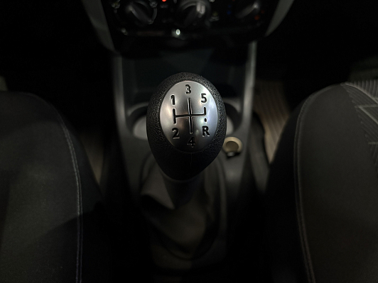 Lada (ВАЗ) Largus Luxe (5 мест), 2019 года, пробег 81000 км