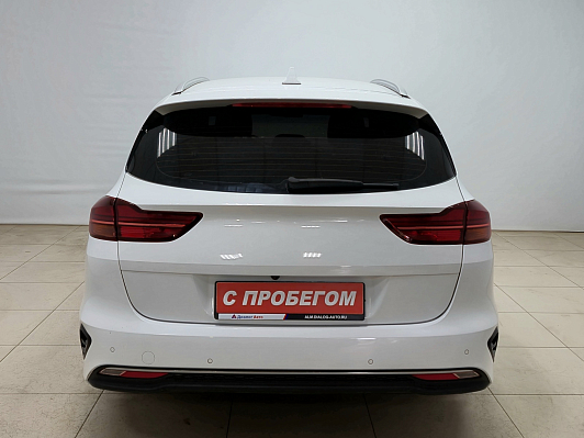 Kia Ceed Luxe, 2021 года, пробег 354634 км