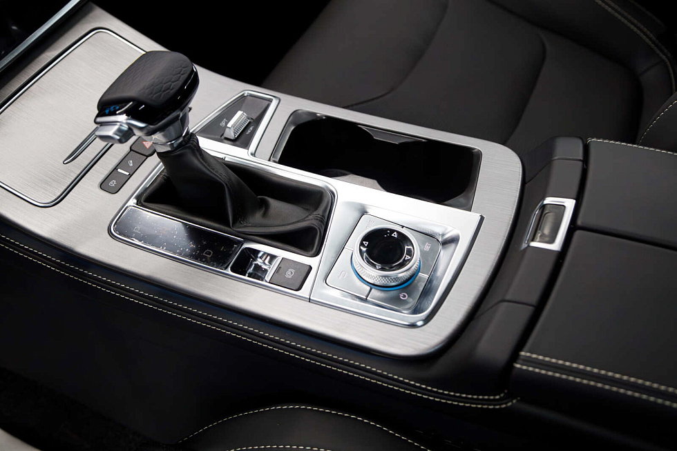 JETOUR X70 PLUS Luxury, черный