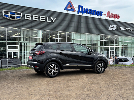 Renault Kaptur Extreme, 2019 года, пробег 32000 км