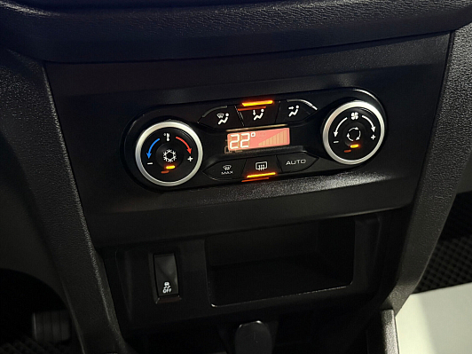 Lada (ВАЗ) XRAY, 2017 года, пробег 179484 км