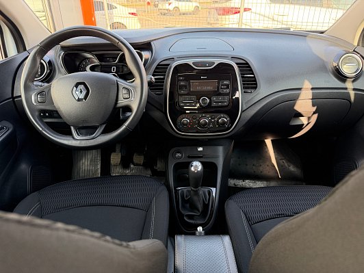 Renault Kaptur Drive, 2017 года, пробег 100000 км