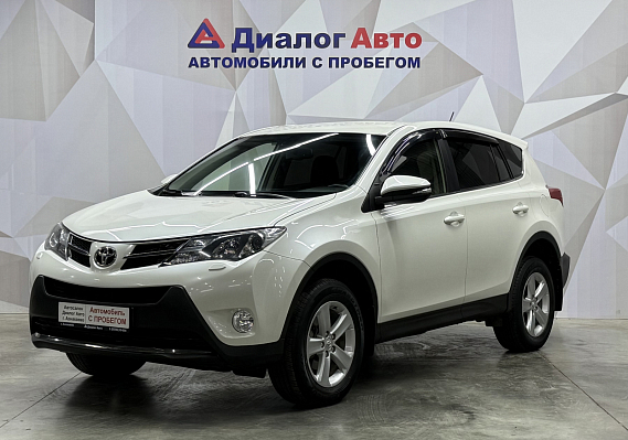 Toyota RAV4, 2013 года, пробег 111802 км