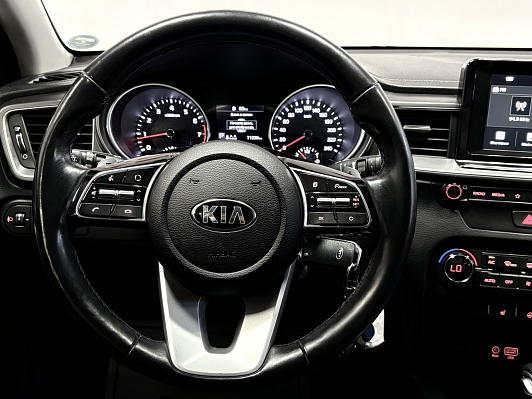 Kia Ceed Luxe, 2020 года, пробег 71000 км
