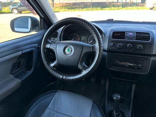 Skoda Fabia, 2008 года, пробег 299930 км