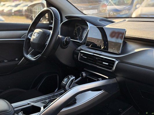 Geely Coolray Comfort, 2021 года, пробег 65047 км