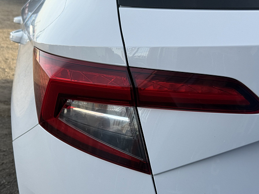 Skoda Karoq Ambition, 2020 года, пробег 126000 км