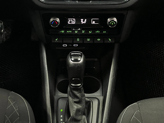 Skoda Rapid Hockey Edition, 2020 года, пробег 119835 км