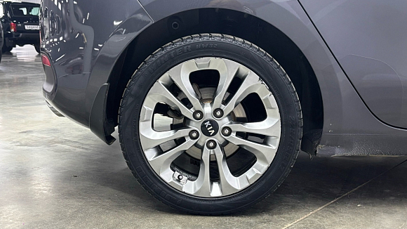 Kia Ceed Luxe, 2013 года, пробег 152000 км